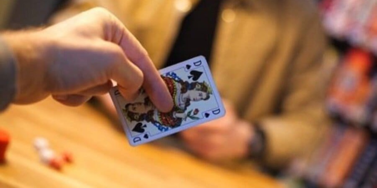 Rolling the Digital Dice: Mastering the Art of Online Casino