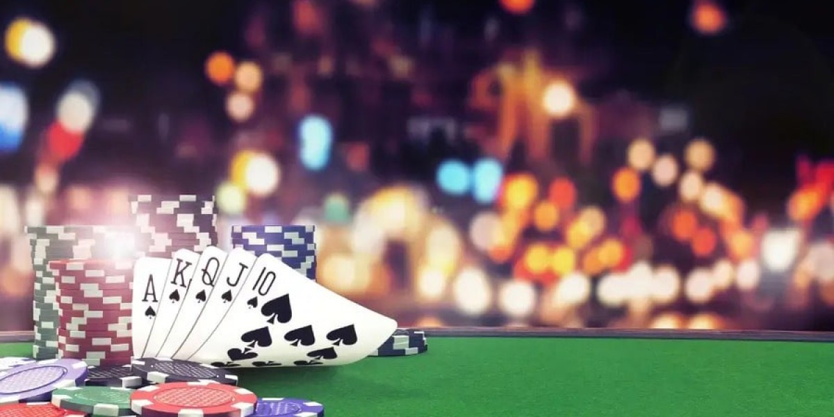 High Stakes and Virtual Aces: A Slick Guide to Online Casinos