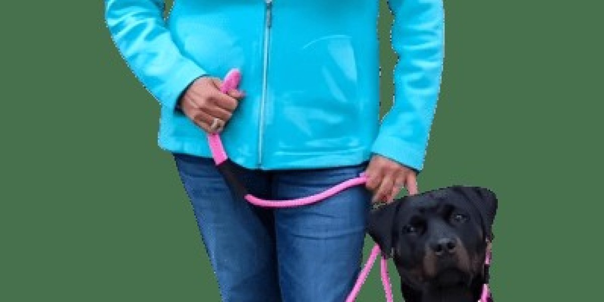 Coffee Runs to Phone Calls: Walking Made Easy with Good Walker Hands-free Leash